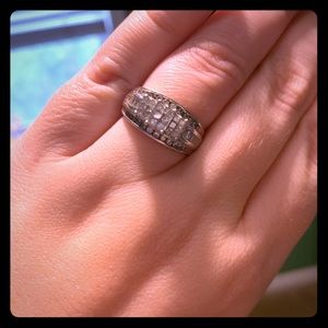 10 karrot white gold diamond bridal ring